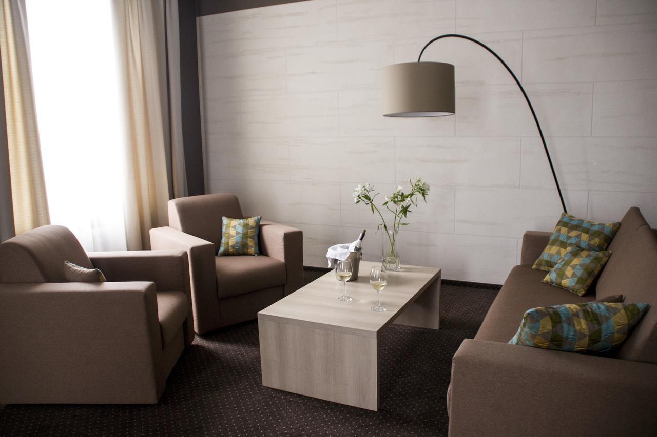 Hotel Versailles ルーツィク 部屋 写真
